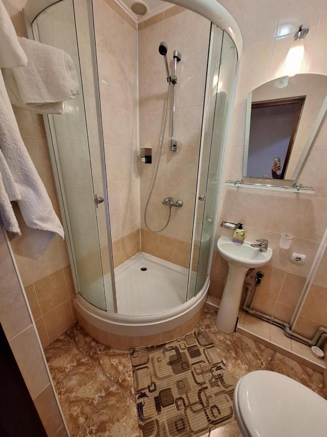 Hotel Барселона Mizikevycha Exterior foto